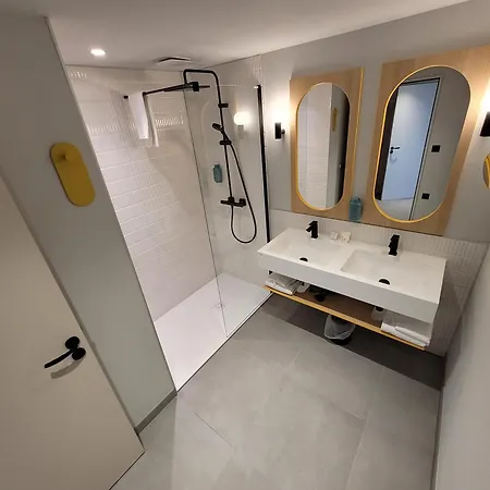 فندق Akena Strasbourg -